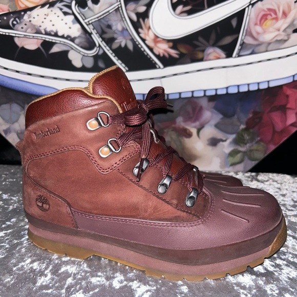 Timberland Burgundy Leather Boots - Picture 4 of 6